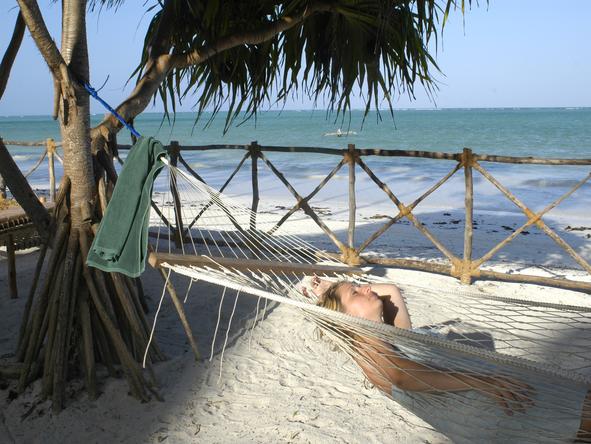 Ocean Paradise Resort - Beach 